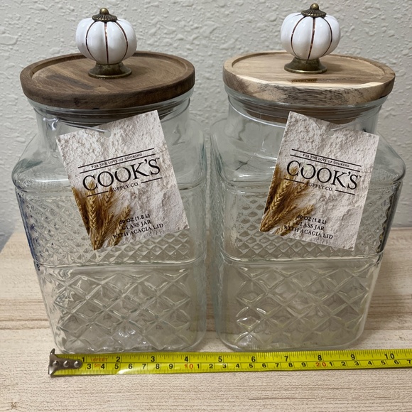 Glass Jars with Acacia lids - Picture 11 of 13